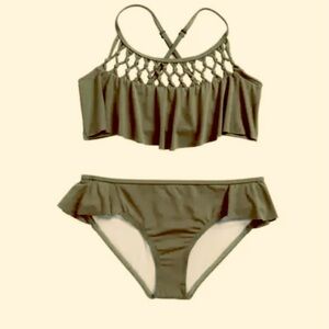 Brand new with tags billabong MACRAME madness bikini size 5